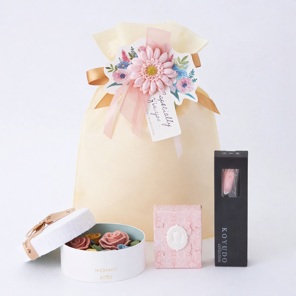 ラッピング付き】心ときめく選べるチーク&ハート型メイクブラシとお花